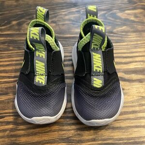 Toddler Nike Shoes 5C